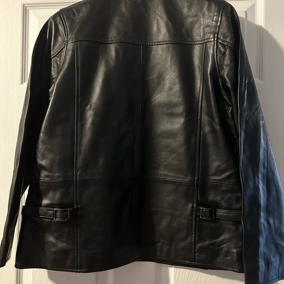 VINTAGE 90’s GENUINE LAMB LEATHER JACKET! - Picture 6 of 8